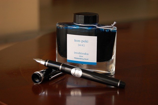 Fountain Pen Ink Pen Business  - todabasura / Pixabay