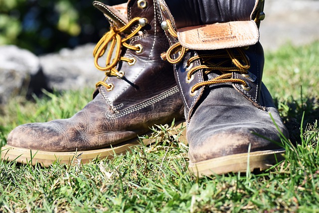 Shoes Boots Leather Brown Boots  - Orny_Only / Pixabay